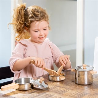 Metal pan set